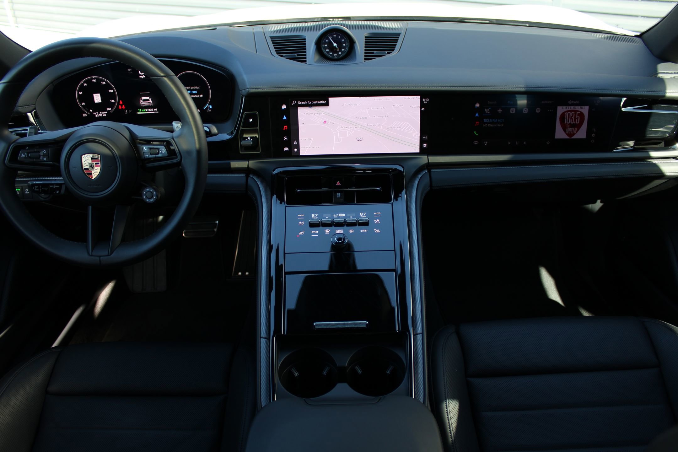 Used 2025 Porsche Panamera 4S image 23