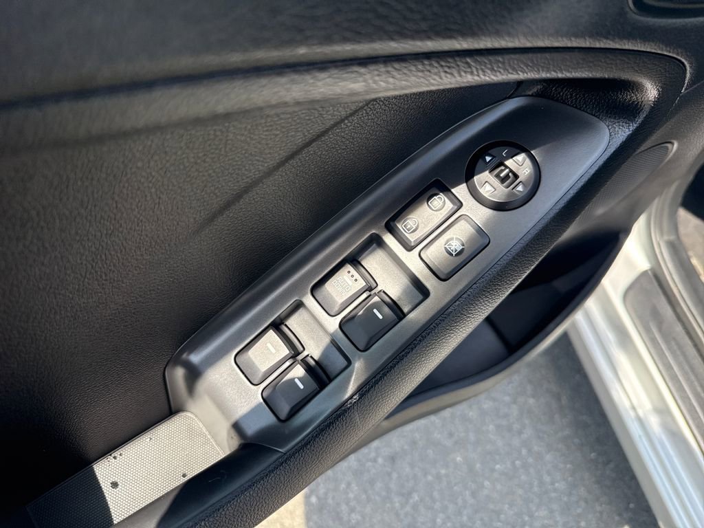 Used 2017 Kia Forte LX FWD image 4