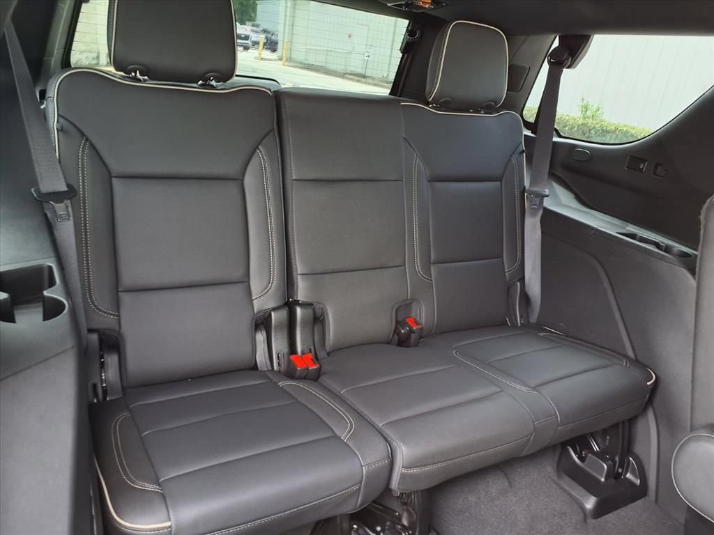 Used 2024 Chevrolet Tahoe Premier RWD image 13