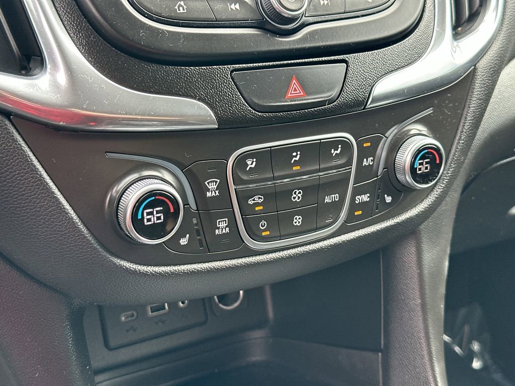 Used 2020 Chevrolet Equinox LT image 16