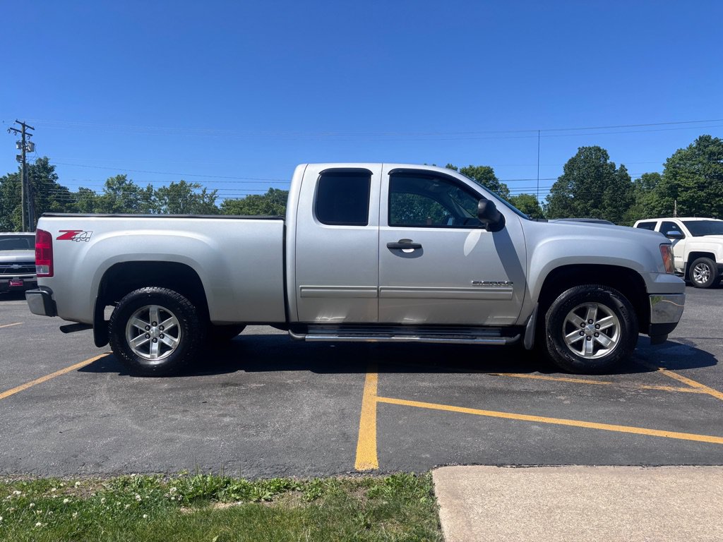 Used 2011 GMC Sierra 1500 SLE w/ Power Tech Package AWD/4WD image 5