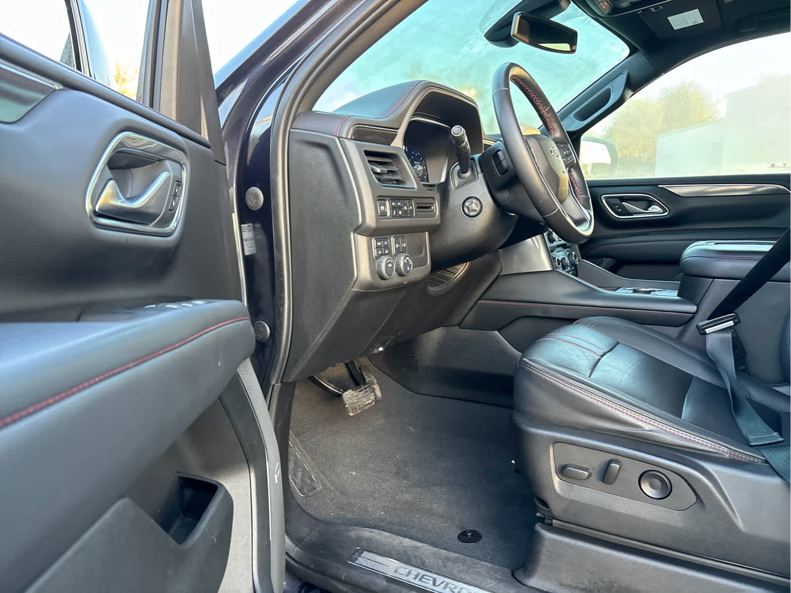 Used 2022 Chevrolet Tahoe RST w/ Luxury Package image 7