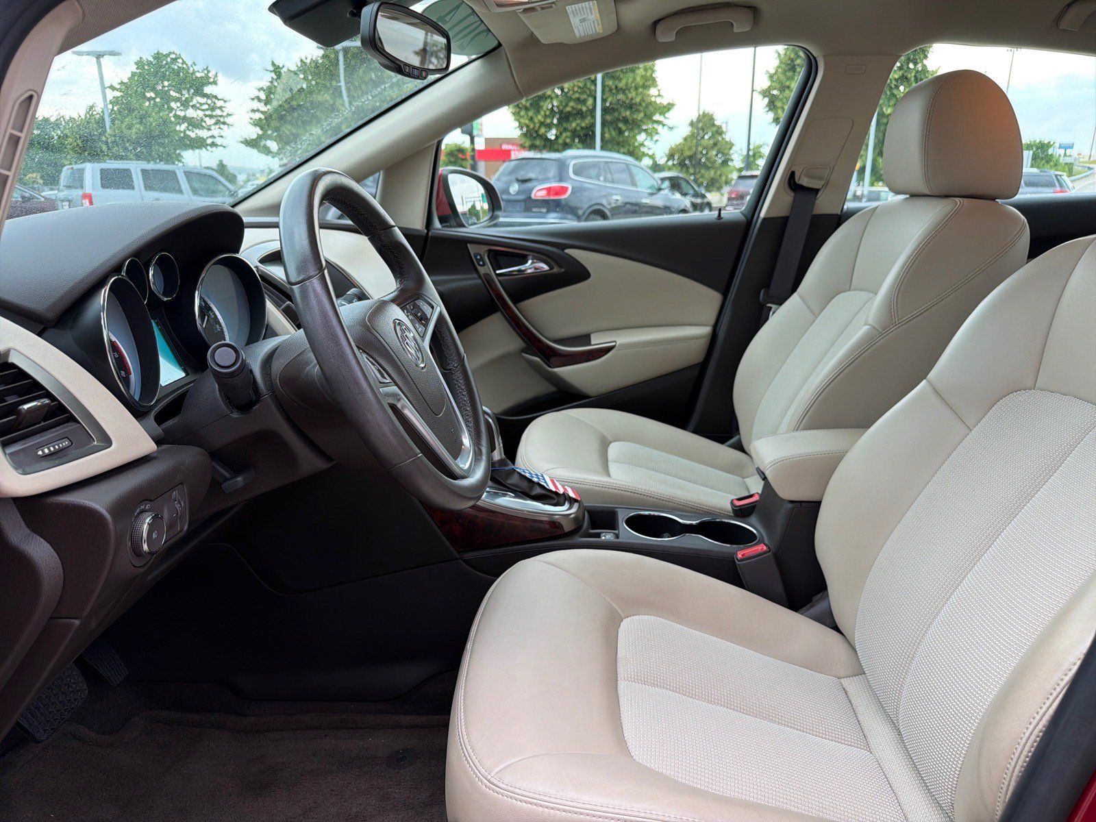 Used 2014 Buick Verano FWD image 11