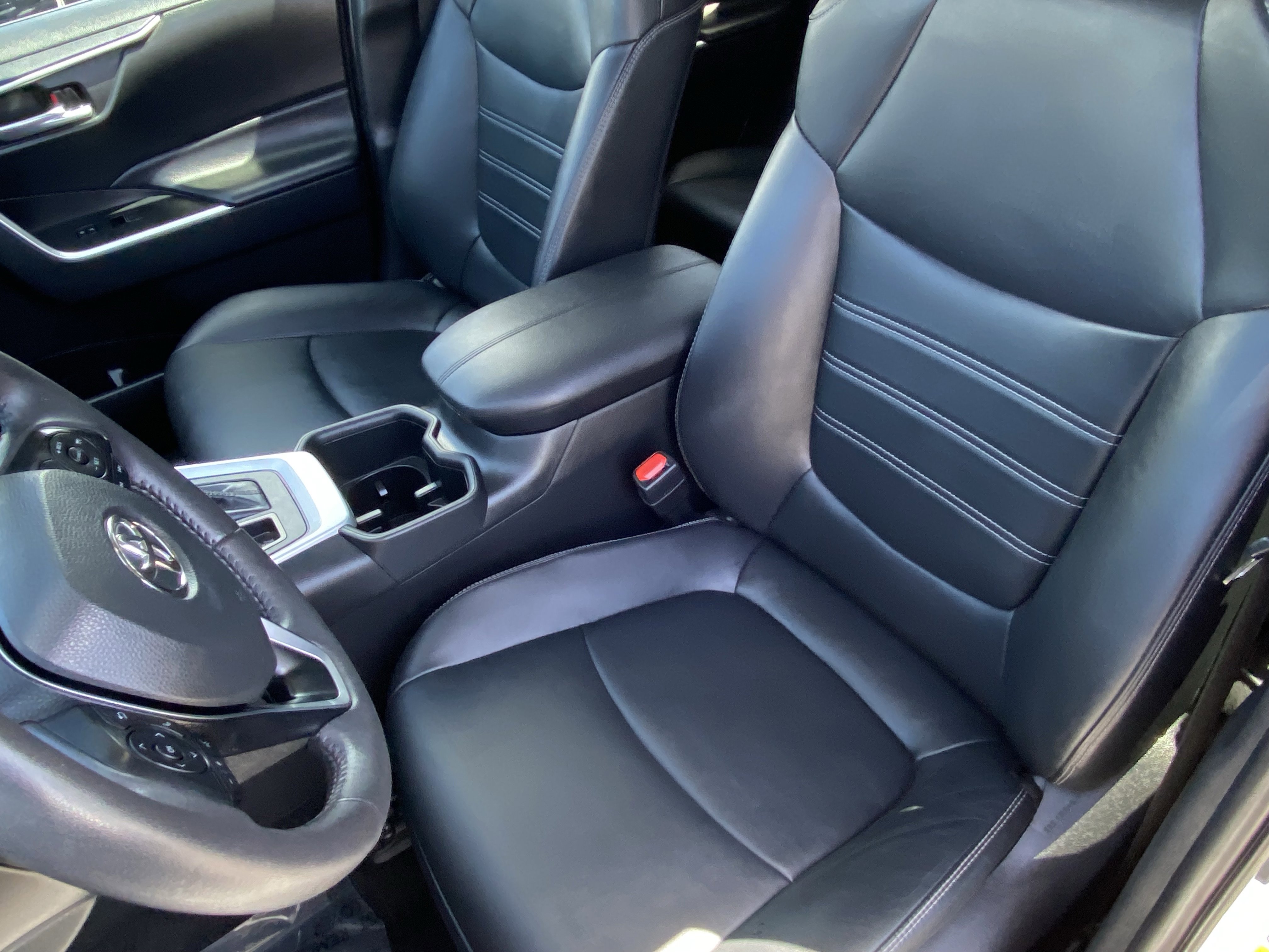 Certified 2024 Toyota RAV4 XLE Premium FWD image 27