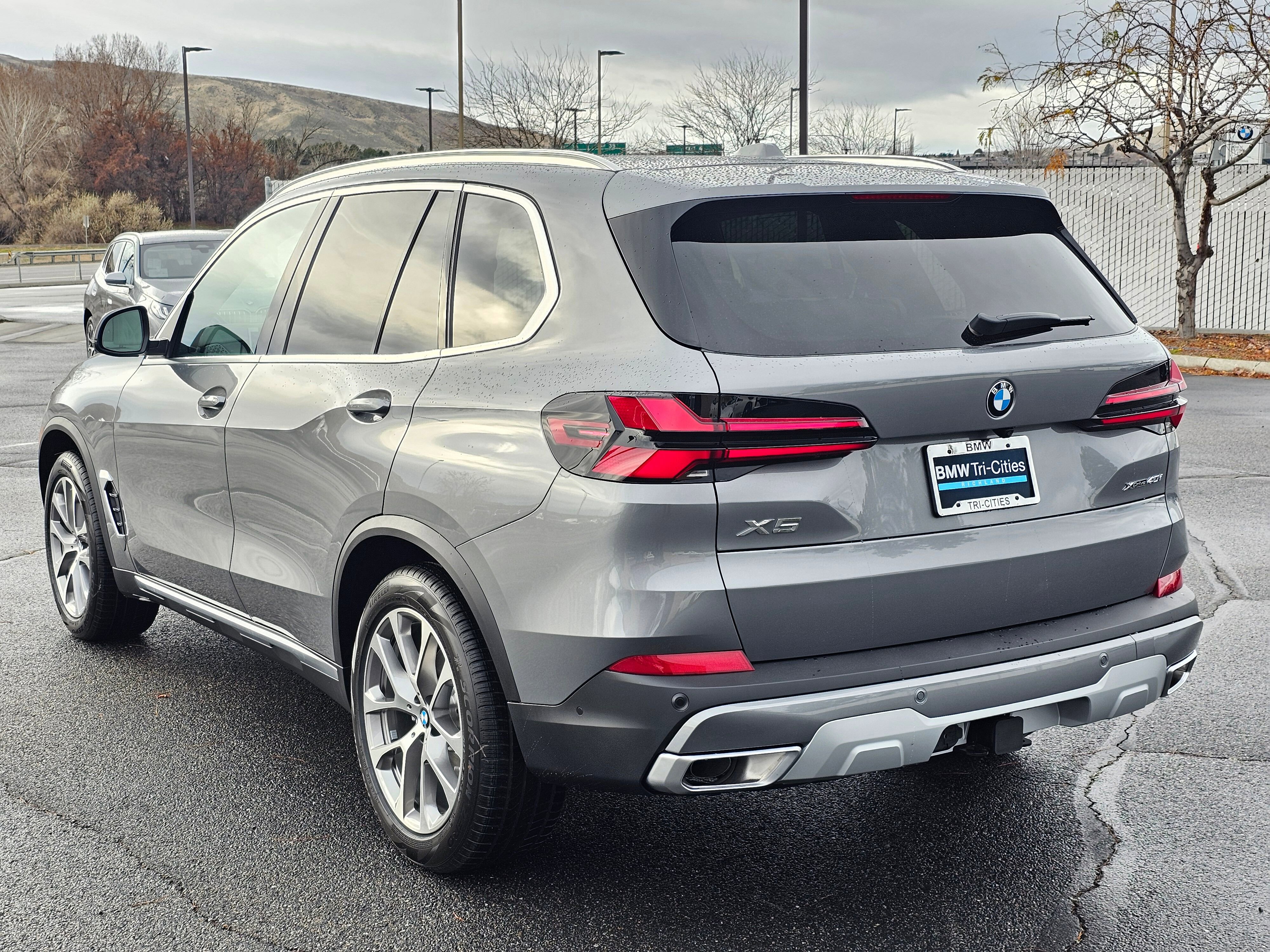 New 2026 BMW X5 xDrive40i w/ Climate Comfort Package image 4