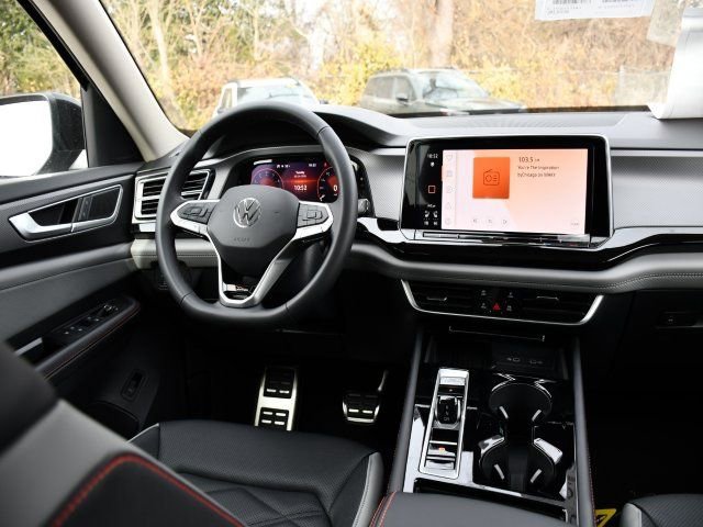 New 2026 Volkswagen Atlas Peak Edition image 19