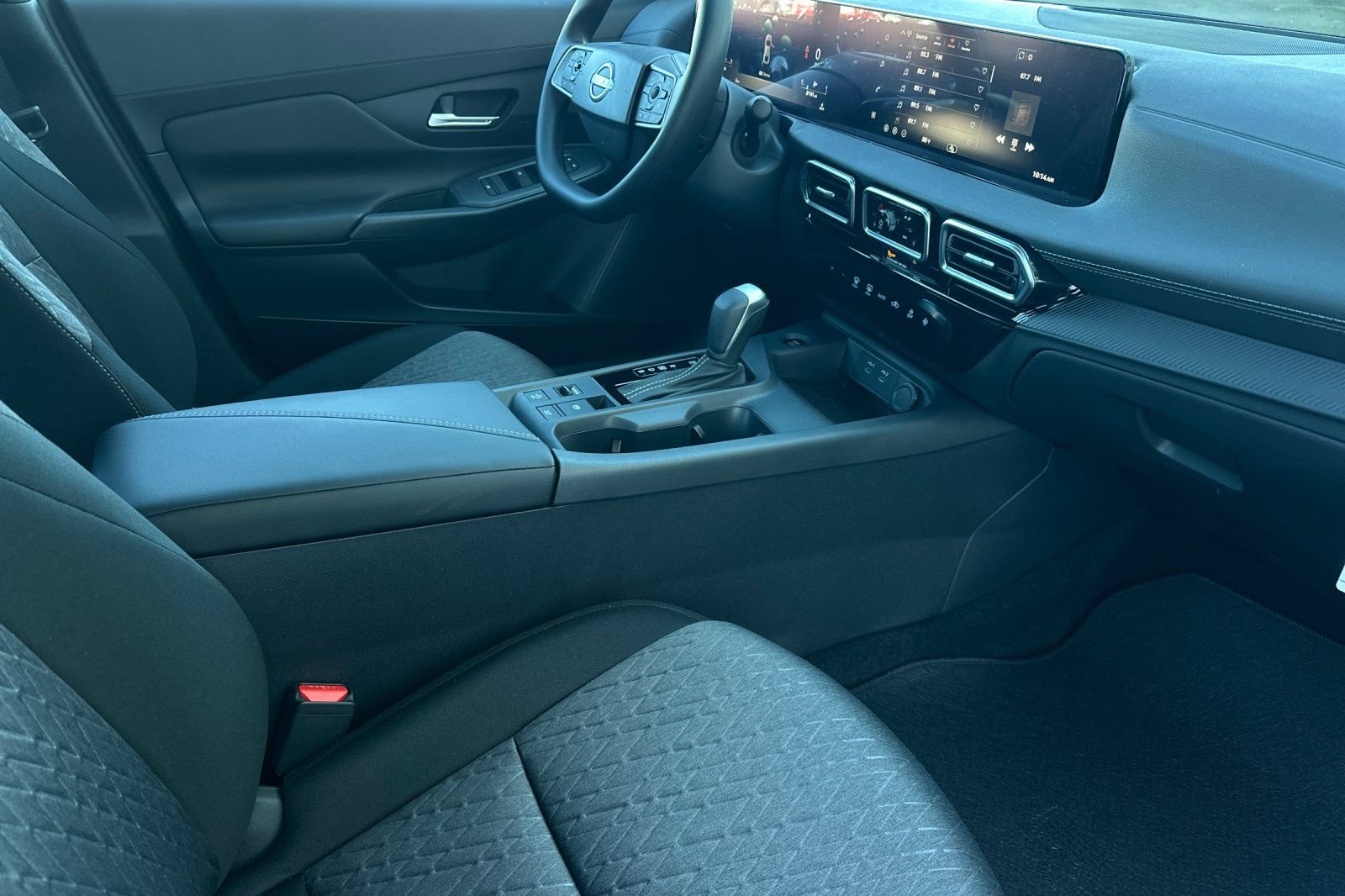 New 2026 Nissan Sentra SV w/ Floor Mat Package FWD image 17