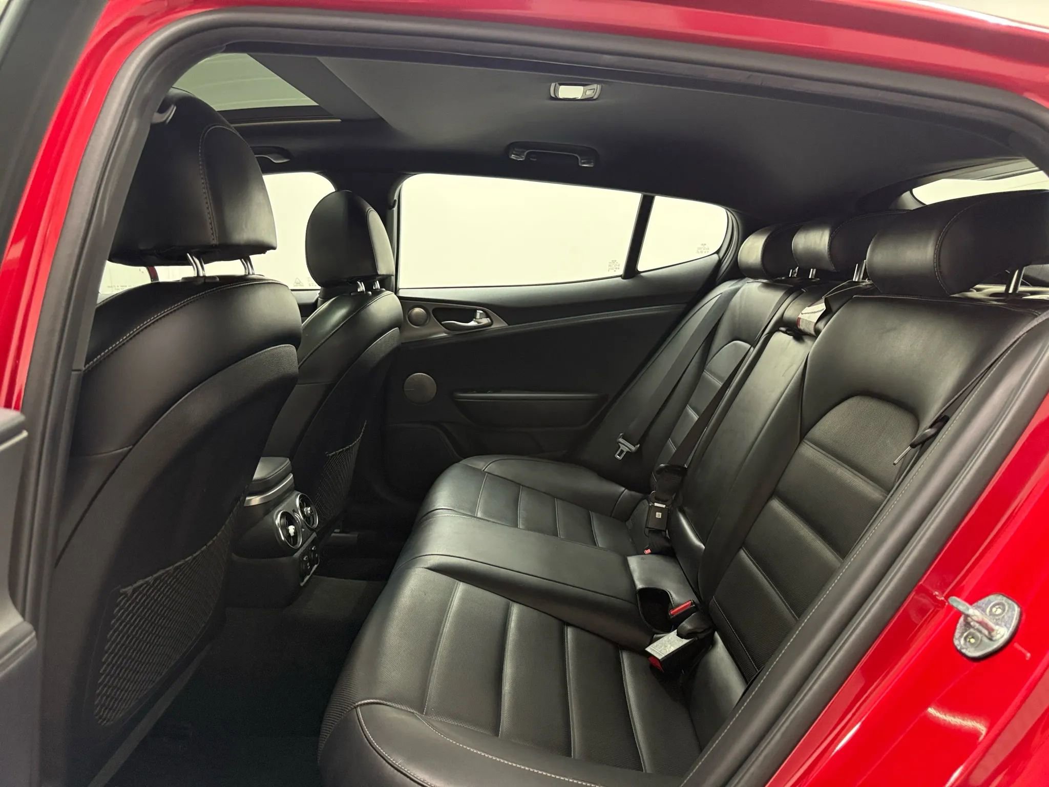 Used 2020 Kia Stinger GT2 image 14