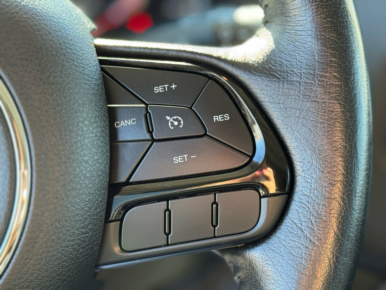 Used 2019 Jeep Renegade Altitude w/ Quick Order Package 2XM image 13