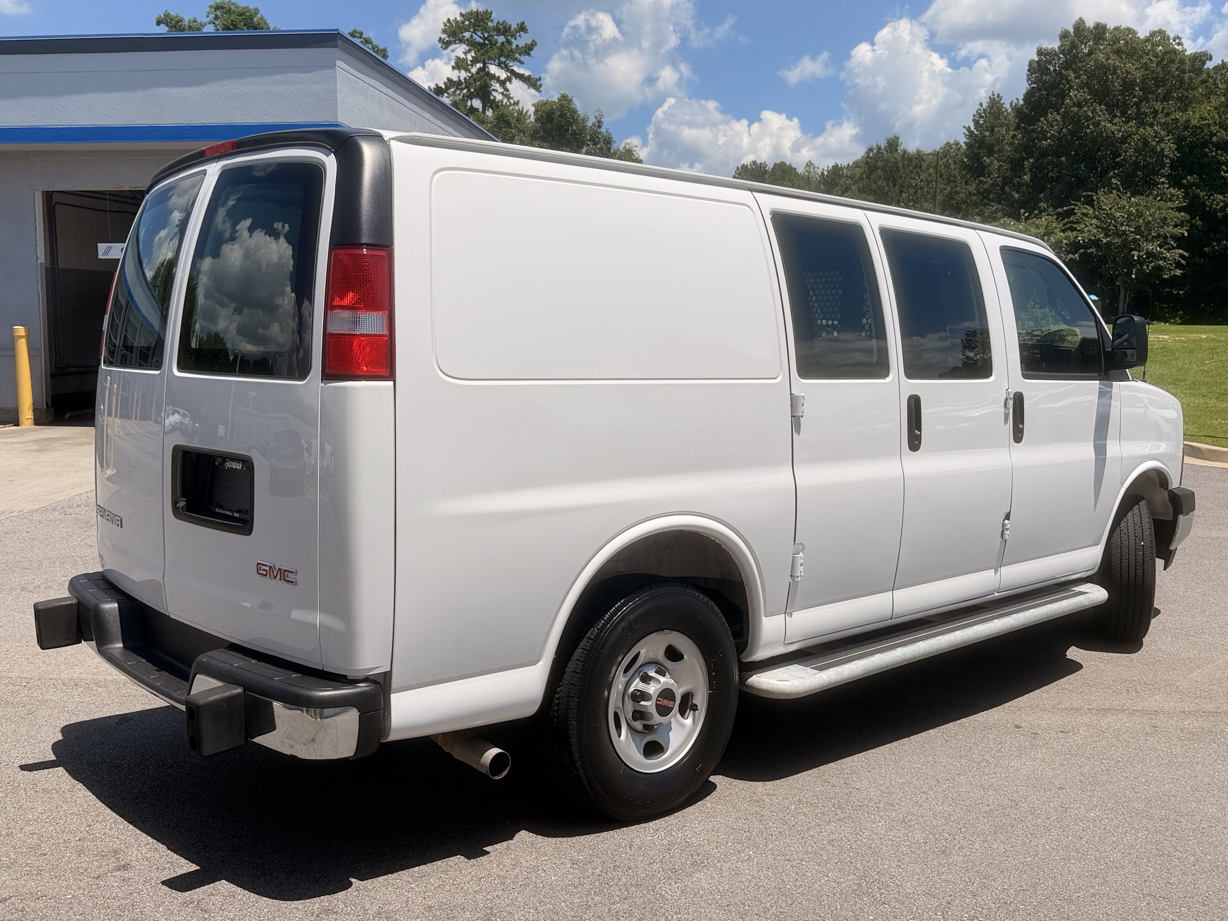 Used 2025 GMC Savana 2500 w/ Driver Convenience Package RWD image 12