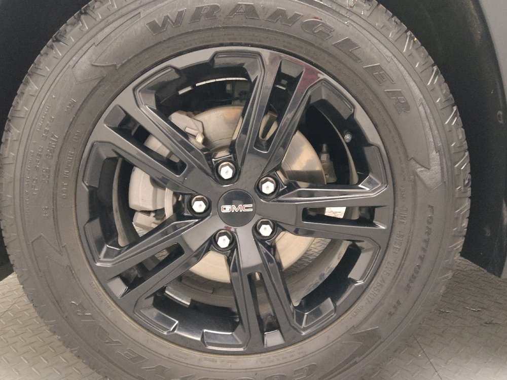 Used 2022 GMC Terrain AT4 w/ Tech Package image 31