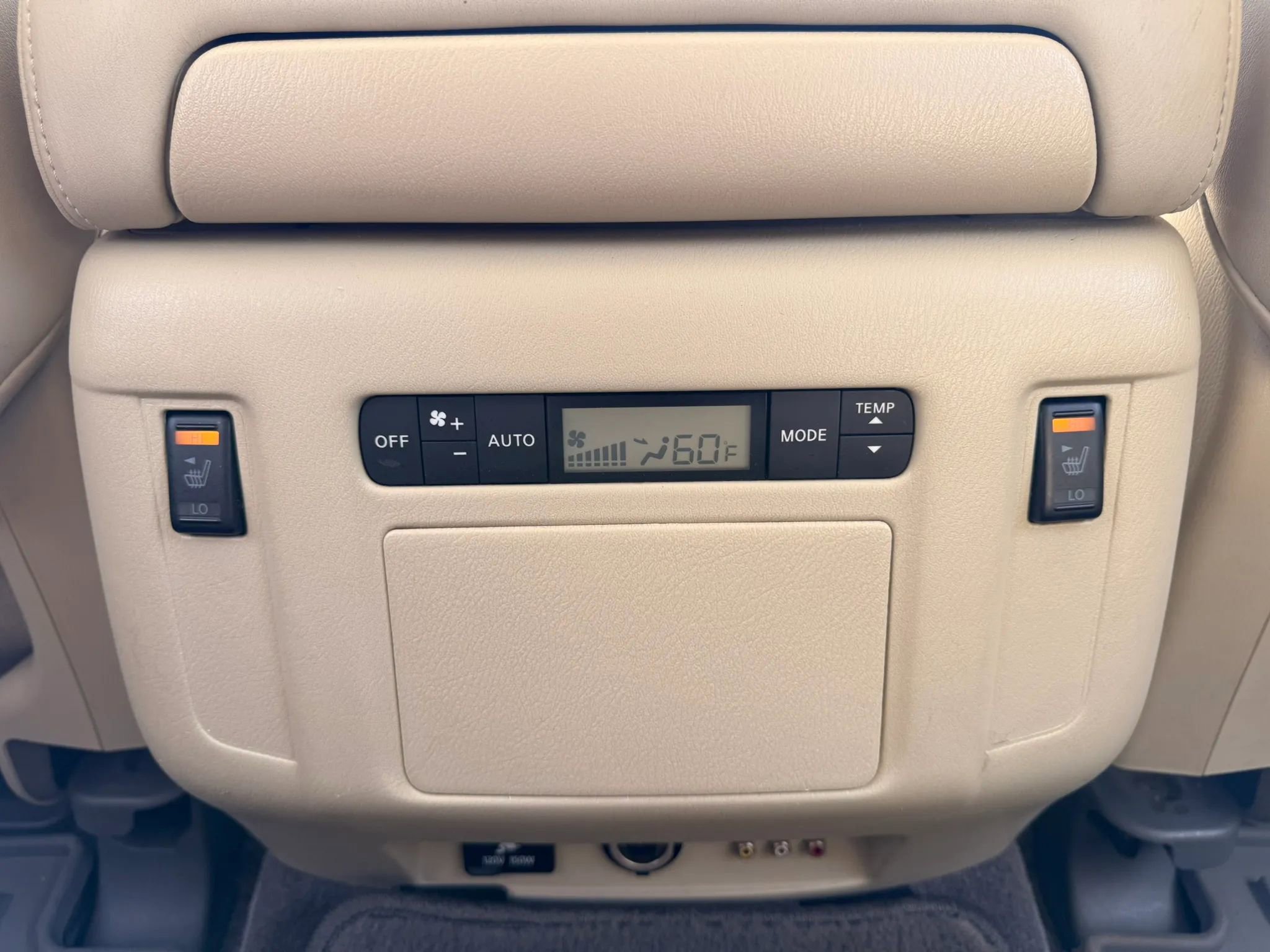 Used 2017 INFINITI QX80 4WD w/ Deluxe Technology Package image 37