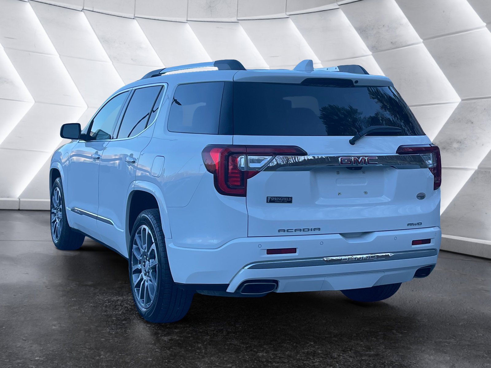 Used 2023 GMC Acadia Denali w/ Denali Ultimate Package AWD/4WD image 4