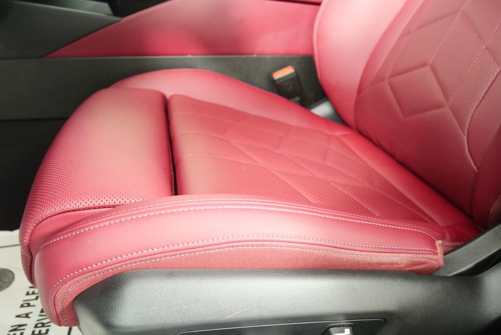 Certified 2025 BMW 540i xDrive image 9