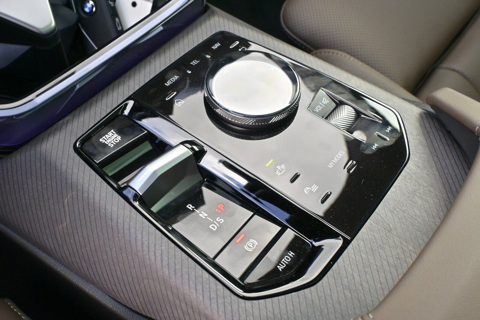 New 2026 BMW X3 xDrive30 w/ Convenience Package image 25