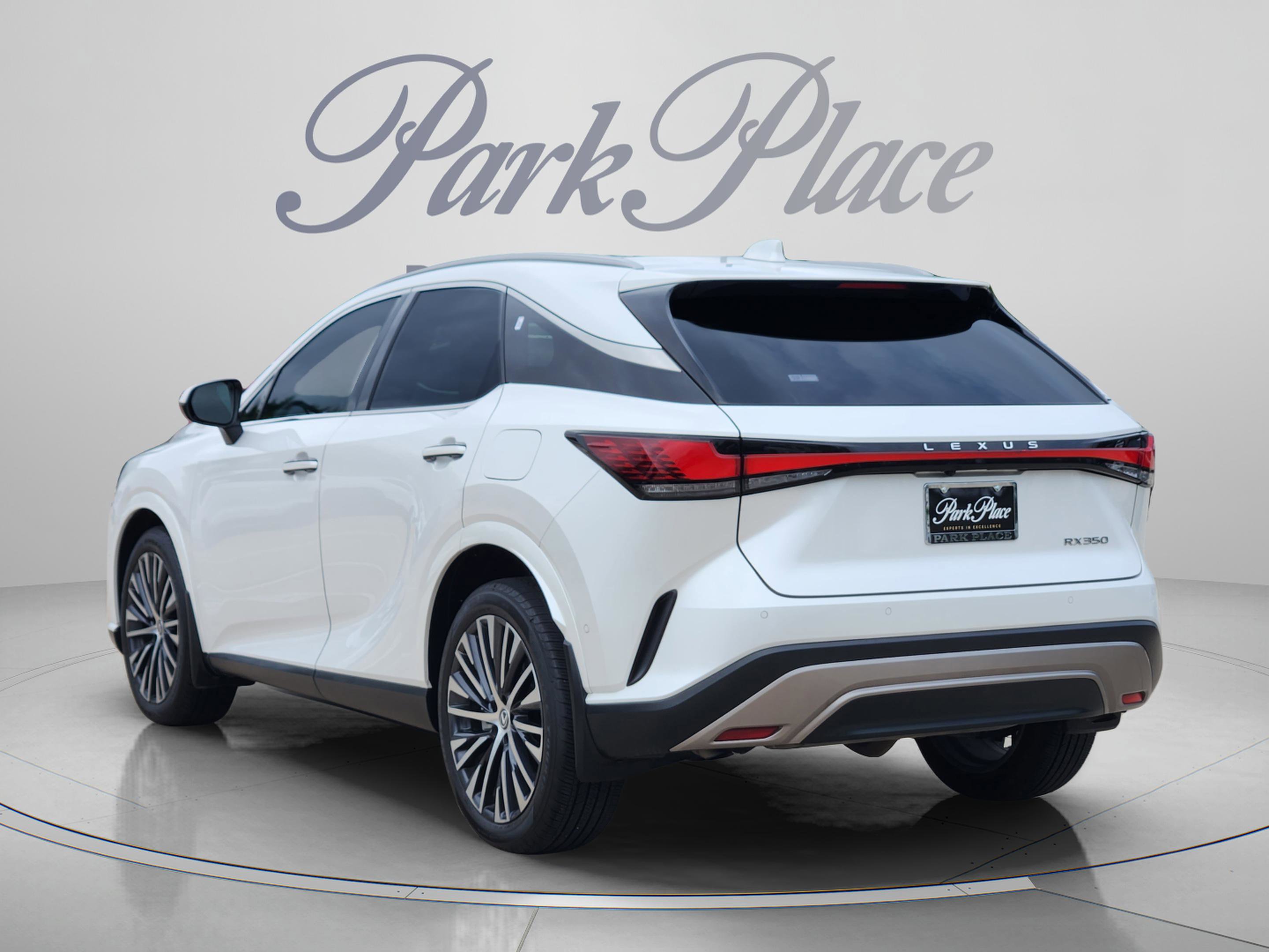 Used 2023 Lexus RX 350 Premium Plus w/ Accessory Package (K3) FWD image 3
