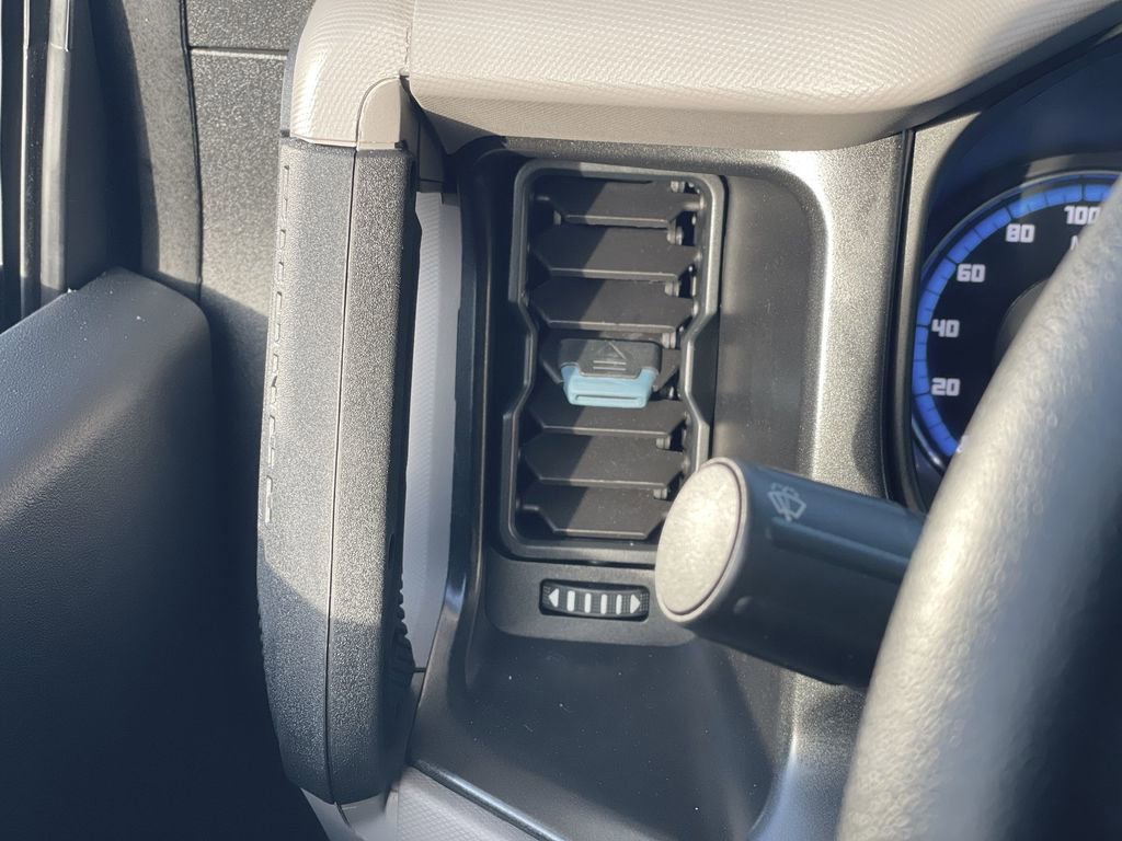 Used 2023 Ford Bronco Wildtrak image 12