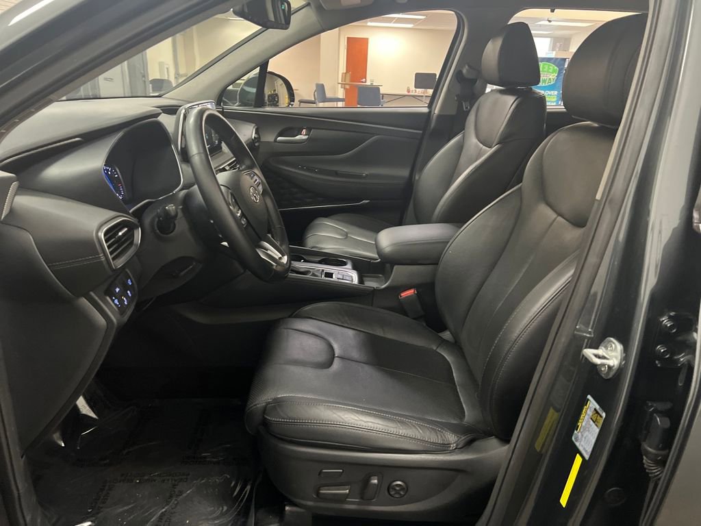 Used 2020 Hyundai Santa Fe Limited image 11