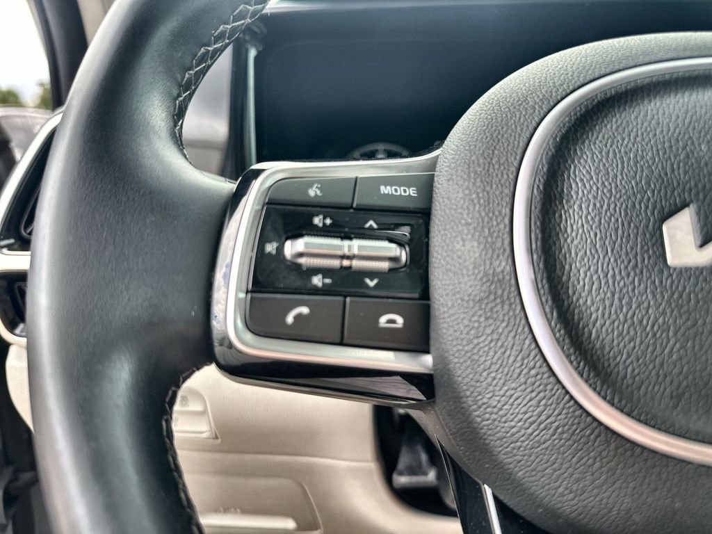 Used 2023 Kia Sorento SX FWD image 31