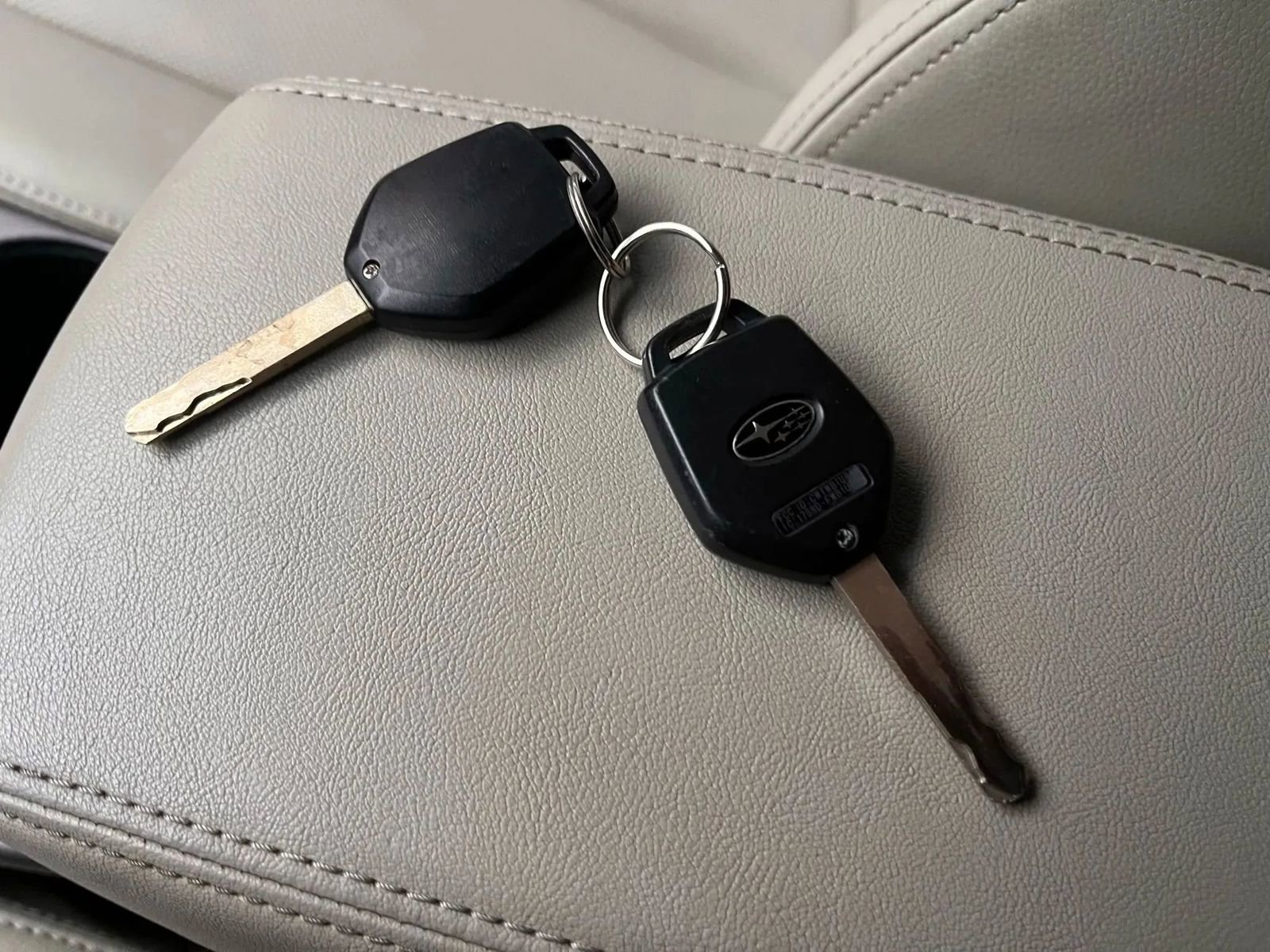 Used 2012 Subaru Outback 3.6R Limited w/ Moonroof Pkg image 30