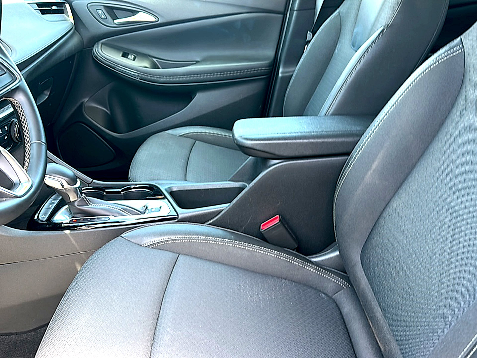 Used 2025 Buick Encore GX Preferred FWD image 13