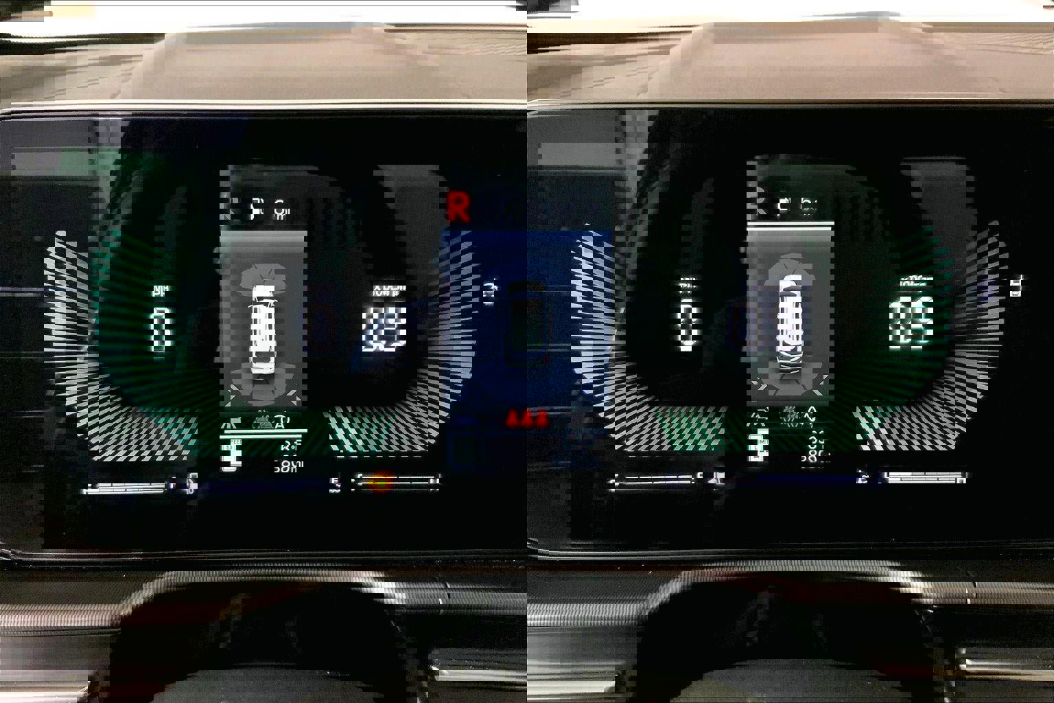 Certified 2026 Kia Sportage EX w/ EX Panorama Roof Package image 20