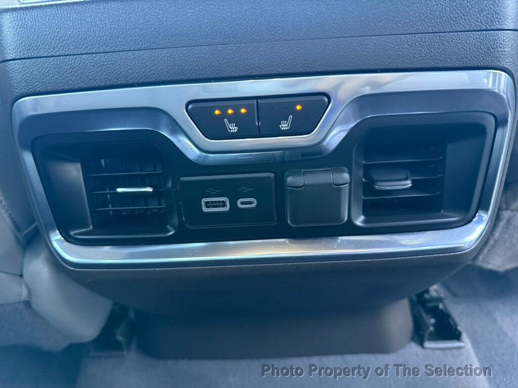 Used 2019 GMC Sierra 1500 SLT w/ SLT Premium Plus Package AWD/4WD image 39