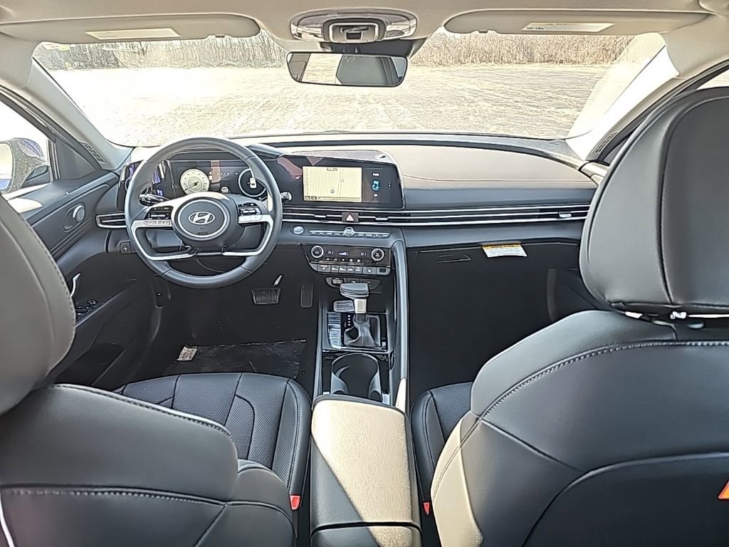 New 2026 Hyundai Elantra Limited FWD image 33