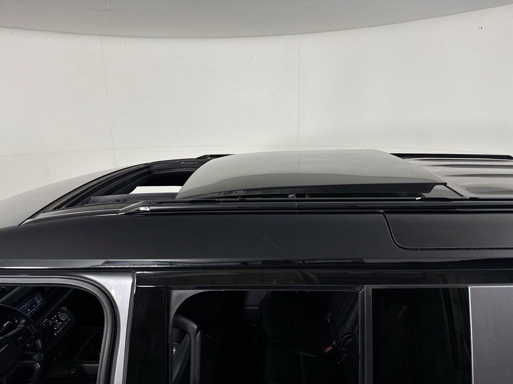 Used 2020 Land Rover Defender 110 X image 27