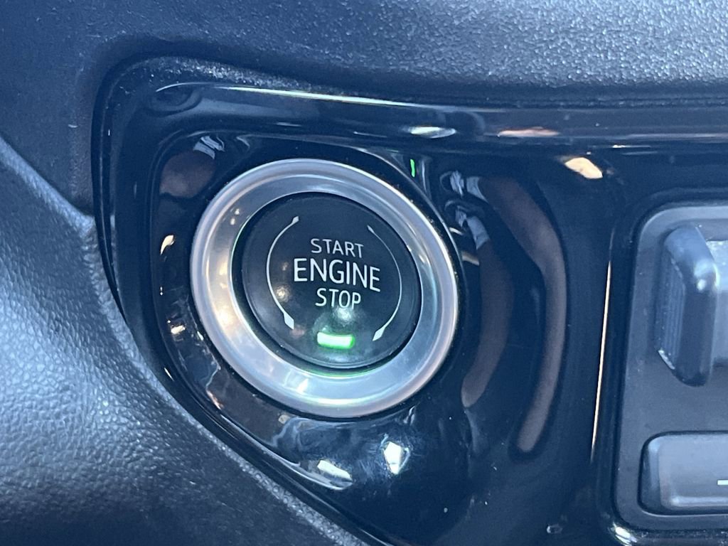 Used 2024 Chevrolet Silverado 2500 LT image 9