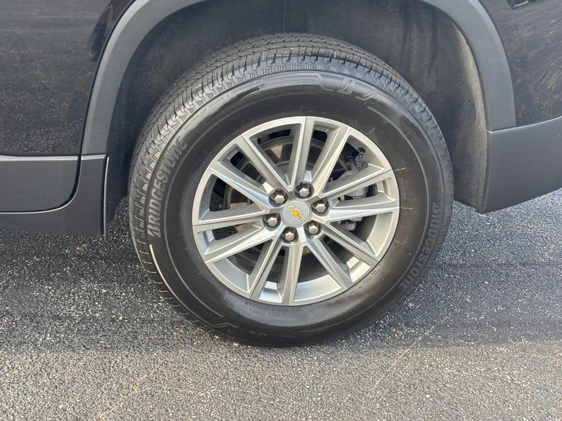 Certified 2023 Chevrolet Traverse LT FWD image 9