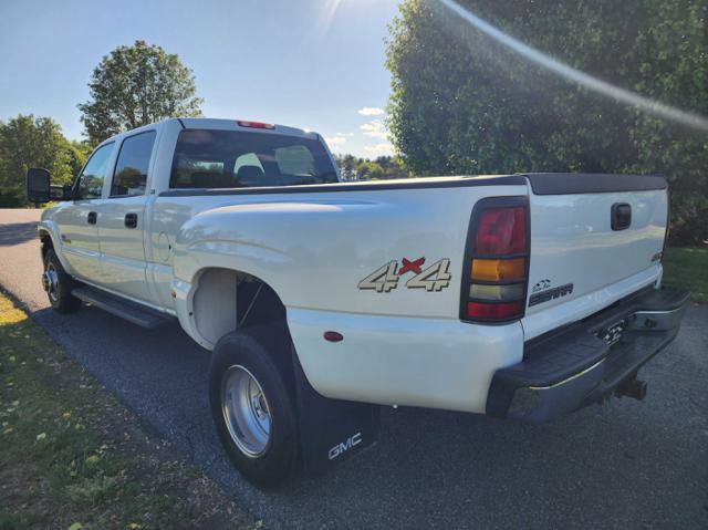 Used 2007 GMC Sierra 3500 SLT w/ Heavy-Duty Power Package AWD/4WD image 8
