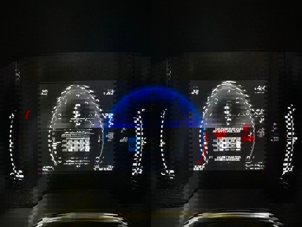 Used 2025 Toyota Corolla XSE image 23