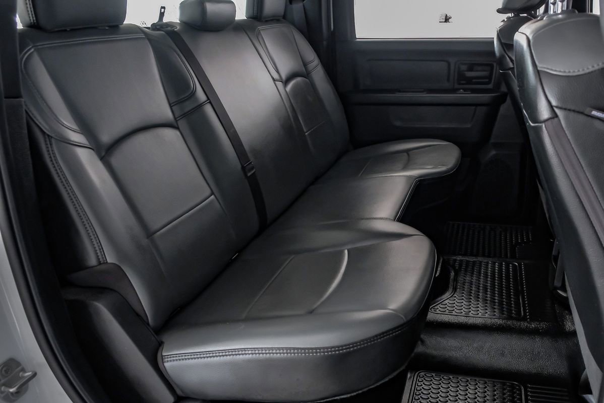 Used 2024 RAM 3500 Tradesman w/ Chrome Appearance Group image 34