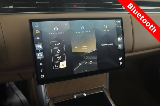 Used 2024 Land Rover Range Rover SV AWD/4WD image 24