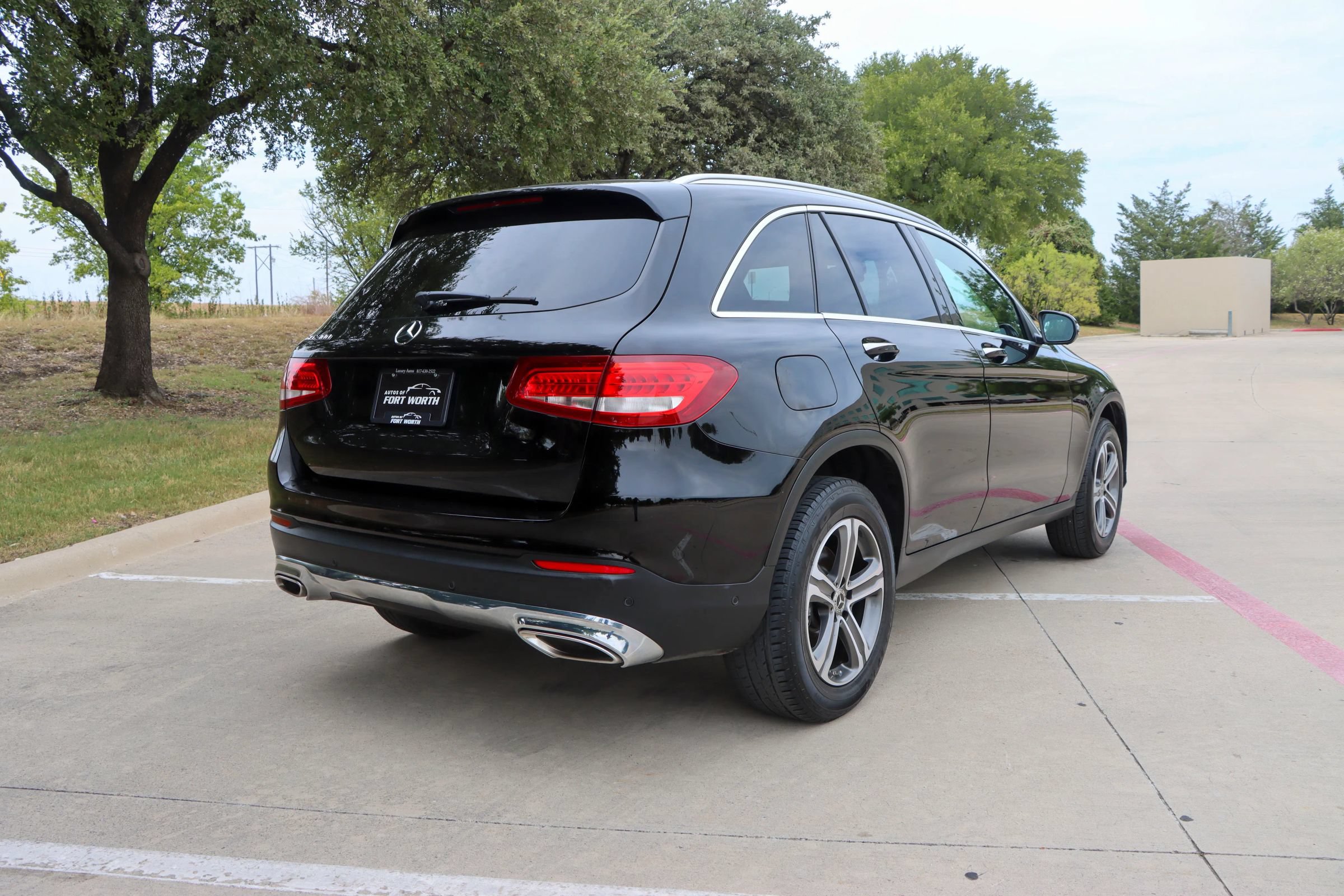 Used 2018 Mercedes-Benz GLC 300 w/ Multimedia Package image 7