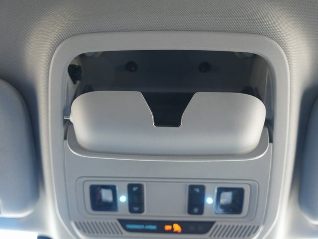 Used 2022 Ford Explorer XLT w/ Equipment Group 202A image 27