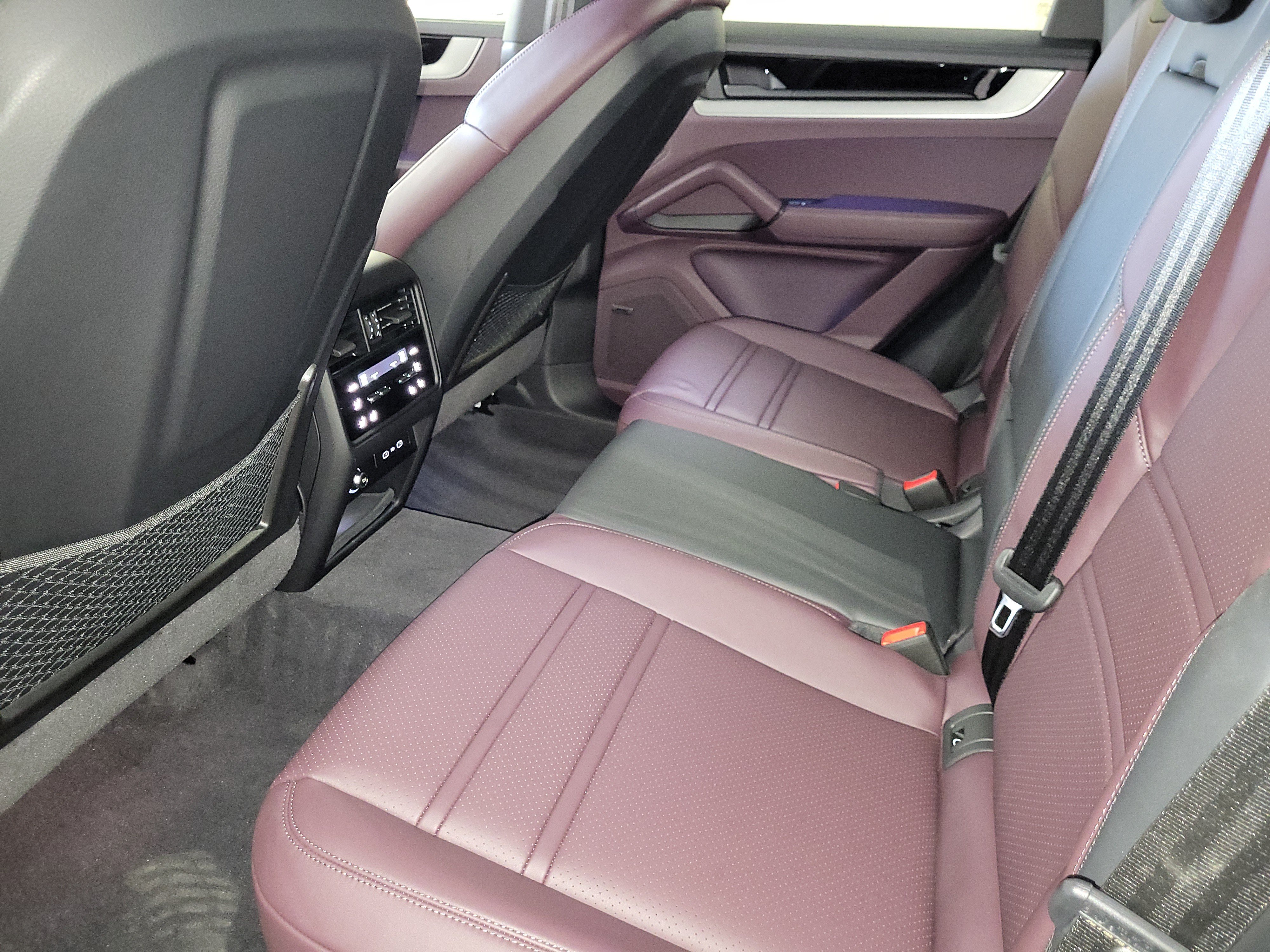 Certified 2026 Porsche Cayenne S AWD/4WD image 21