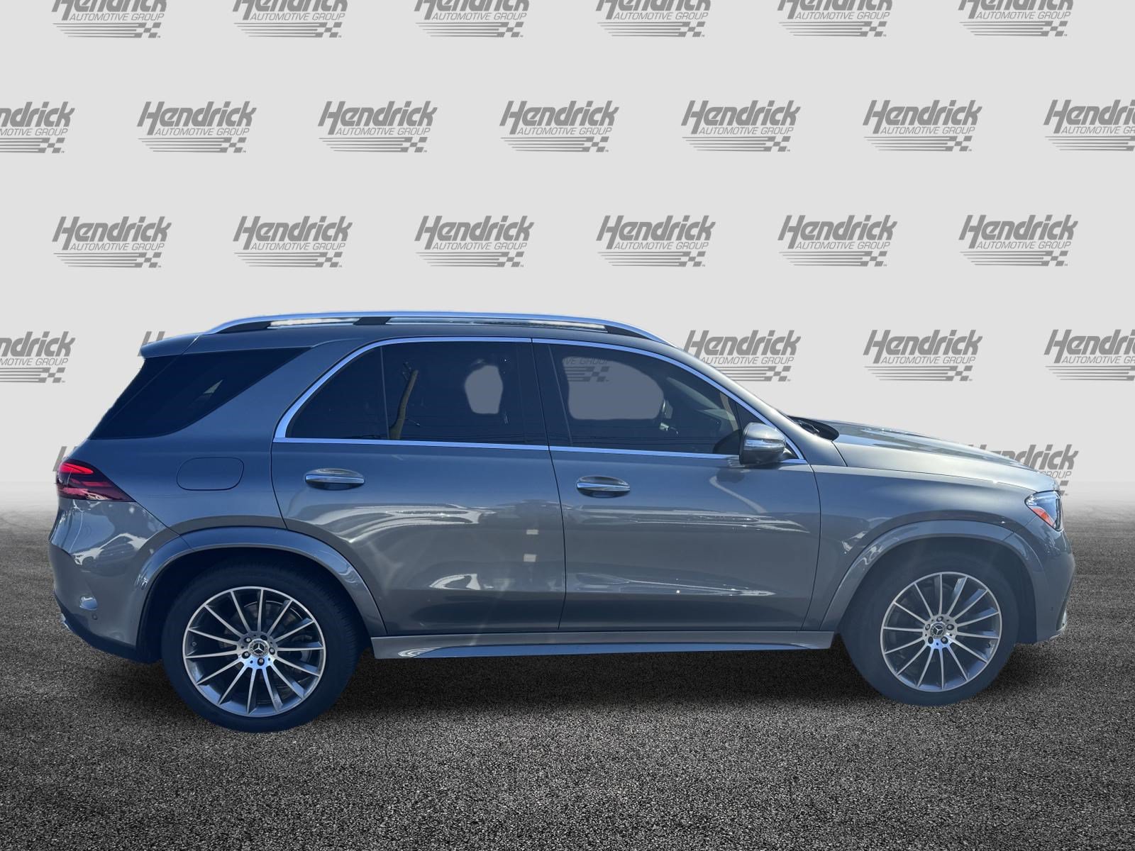 Used 2025 Mercedes-Benz GLE 350 4MATIC image 11