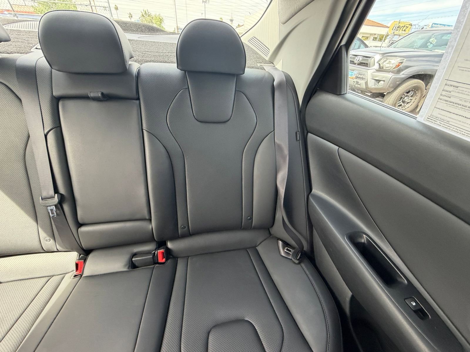 Used 2025 Hyundai Elantra Limited FWD image 38