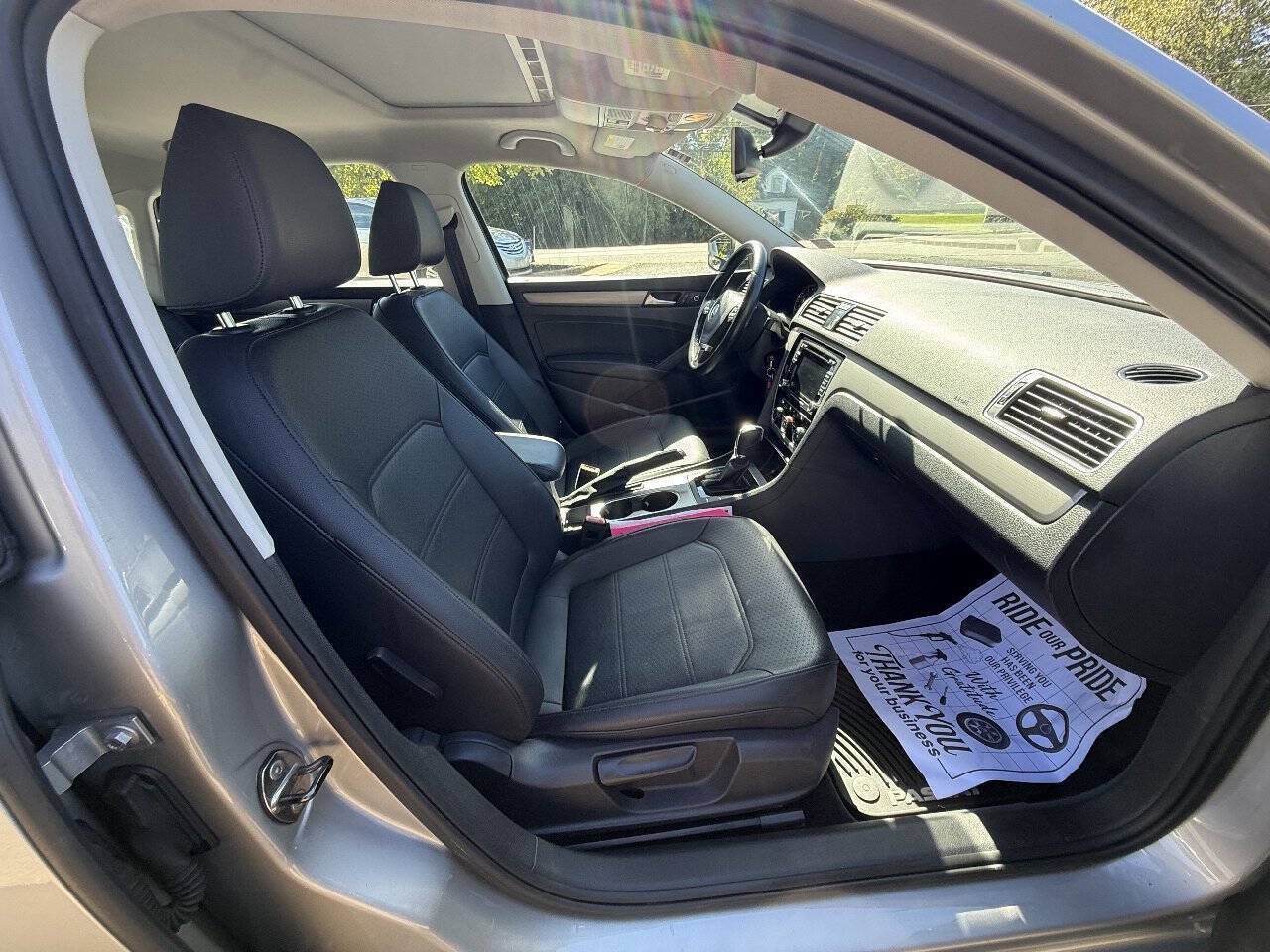 Used 2014 Volkswagen Passat 1.8T SE FWD image 17