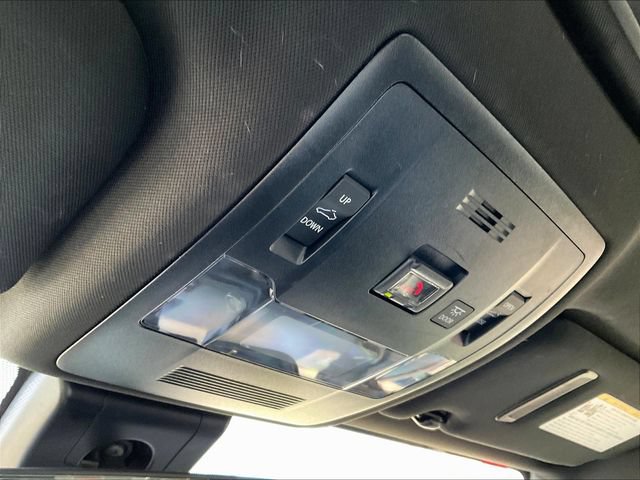 Used 2024 Lexus IS 350 F Sport RWD image 17