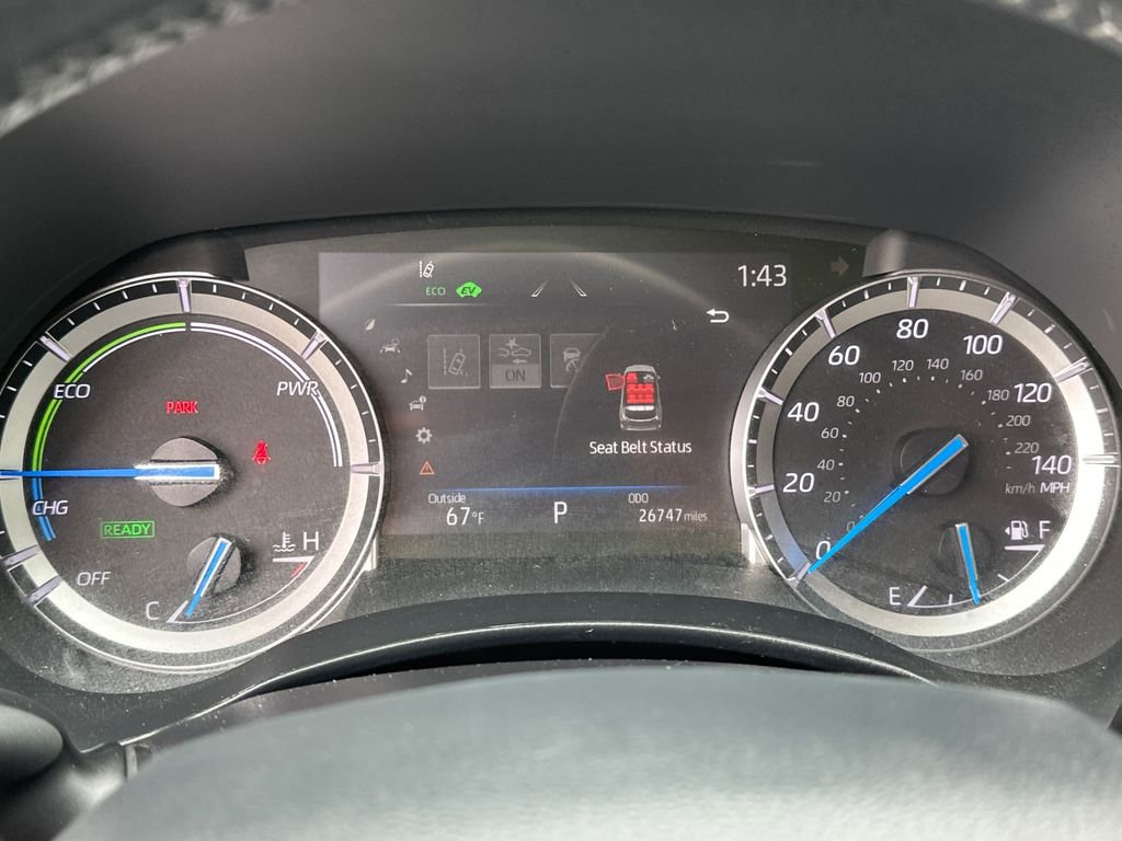 Used 2022 Toyota Highlander XLE AWD/4WD image 25