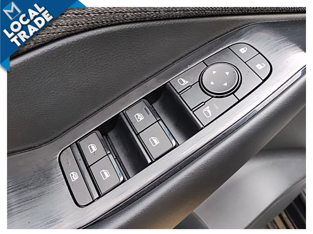 Used 2023 Nissan Rogue S AWD/4WD image 18