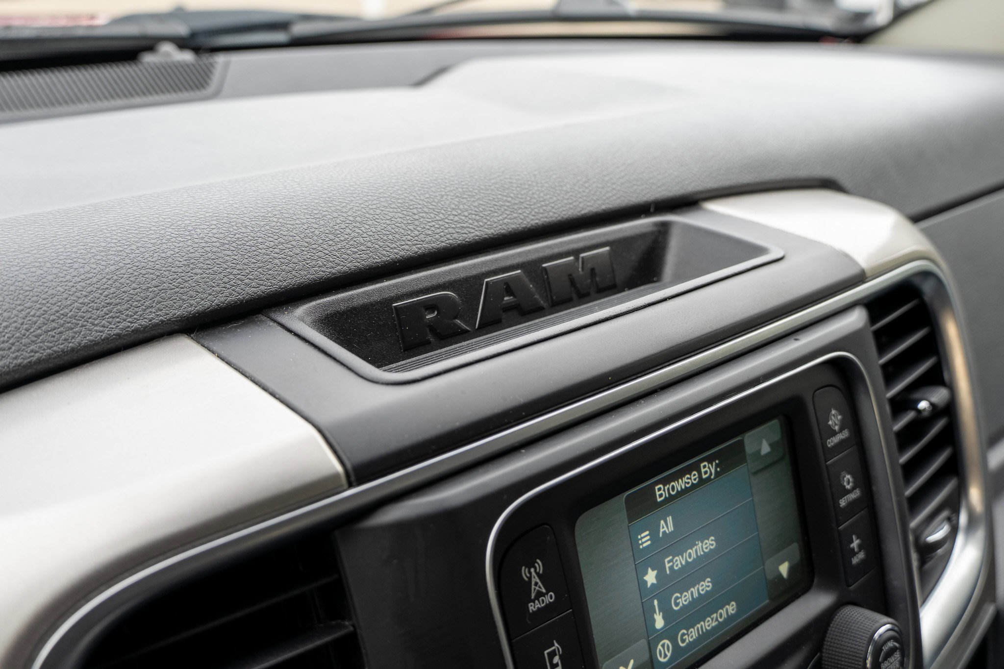Used 2016 RAM 1500 Classic SLT image 33