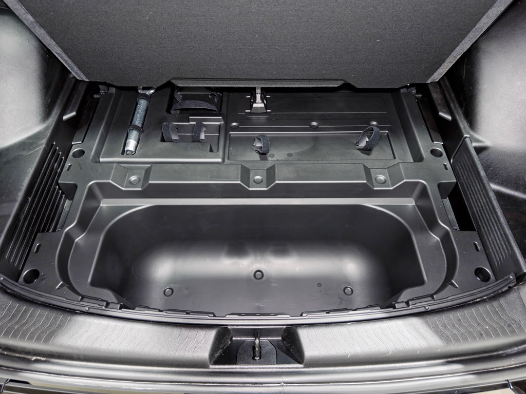 Used 2024 Chevrolet Equinox EV RS FWD image 26
