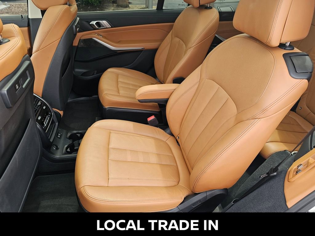 Used 2022 BMW X7 xDrive40i w/ Premium Package image 17