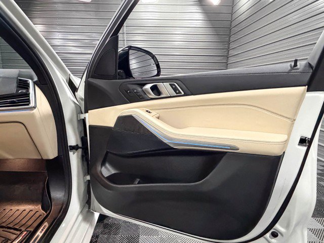 Used 2022 BMW X5 xDrive45e w/ M Sport Package image 38