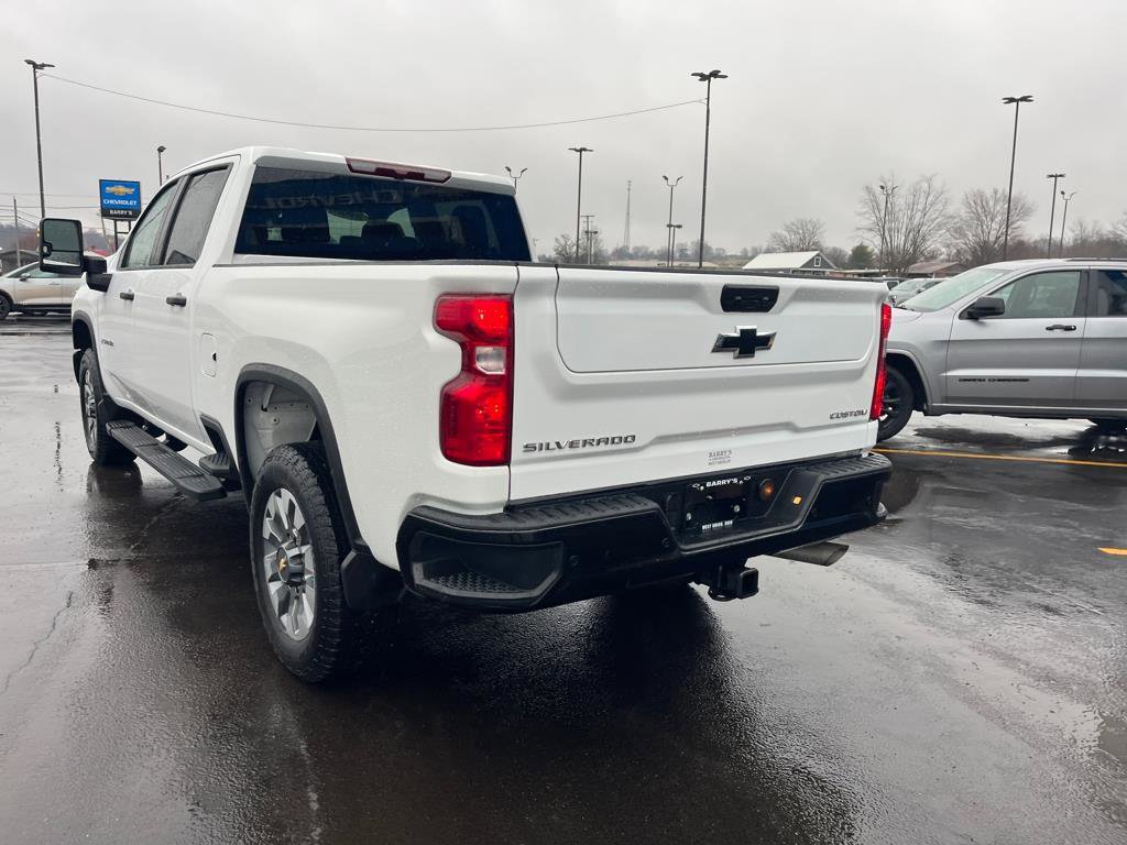 Used 2025 Chevrolet Silverado 2500 Custom w/ Custom Value Package image 3