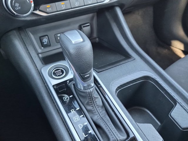 Used 2025 Nissan Sentra SV FWD image 16